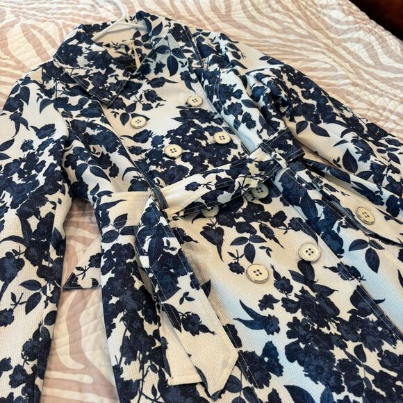 NWT Jessica Simpson | Blue & White Floral Jacket w/ Belt | Sz M | Retail $175 - Picture 1 of 10